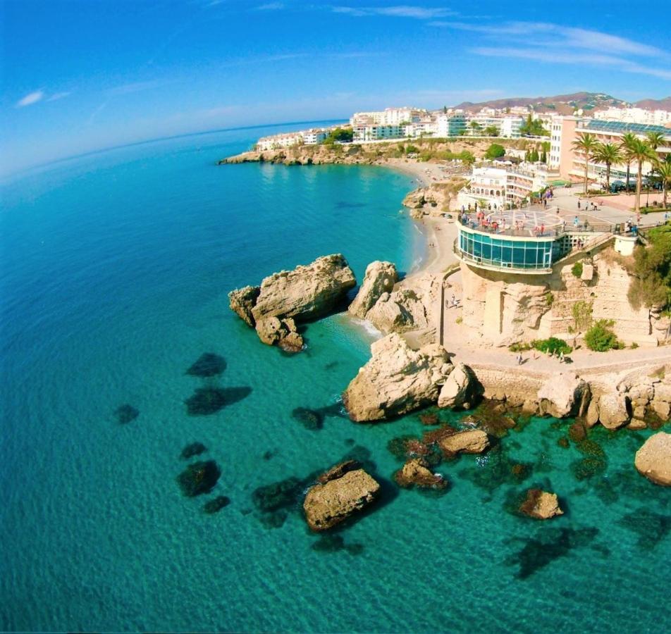 1 Bedroom Beachfront Apartment At Torecilla Beach Nerja Exterior photo